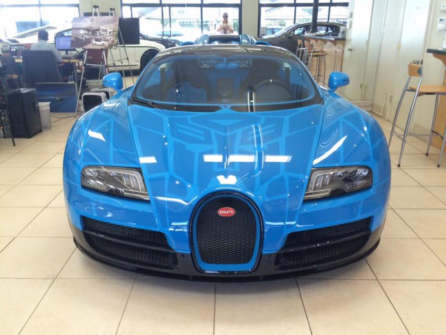 Autobot Bugatti Veyron Grand Sport Vitesse front