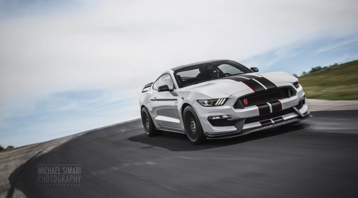 Photo of the Day: Stunning 2016 Ford Mustang Shelby GT350R!