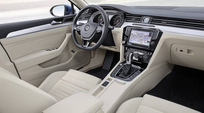 Volkswagen Passat GTE Interior