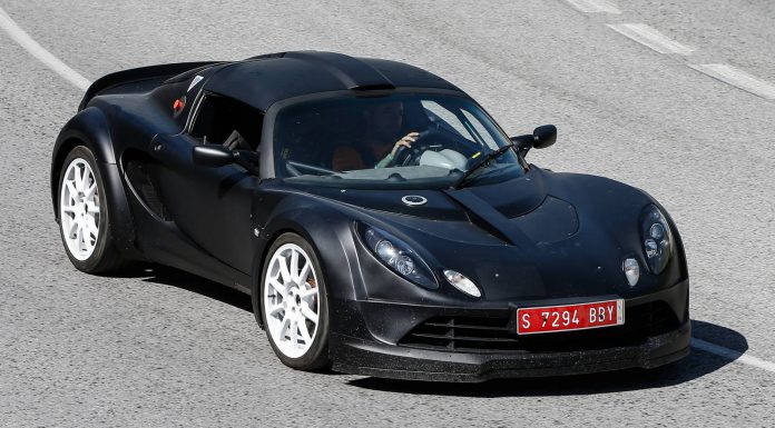 More Spy Shots of the 2016 Renault Alpine Test Mule 