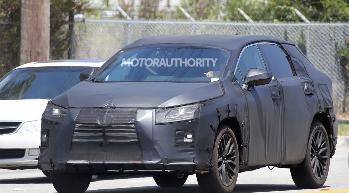 Seven-seat Lexus RX spied