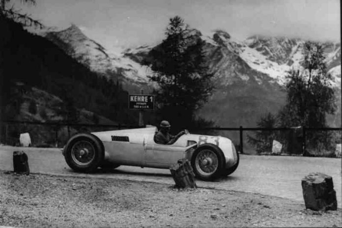 Hans Stuck blasting the Auto-Union Type C up the mountain.