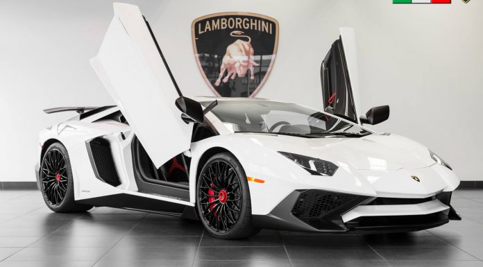 Lamborghini Aventador SV 