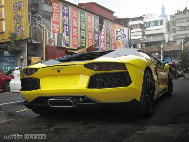 Yellow Lamborghini Aventador Pirelli Edition Snapped in Taiwan 