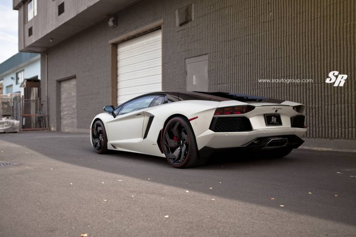 Pirelli Edition Lamborghini Aventador