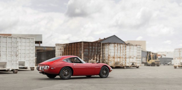 Toyota 2000GT auction rear