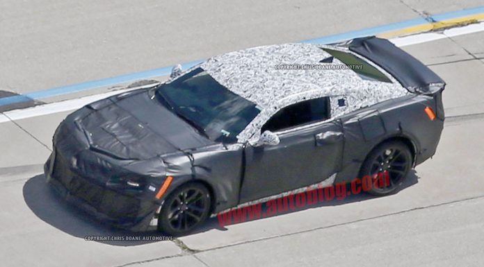 Chevrolet Camaro ZL1 spied testing