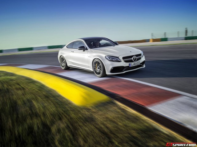 2016 Mercedes-AMG C63 Coupe front 