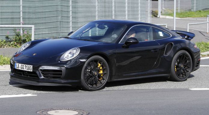 2016 Porsche 911 Turbo spy shot front