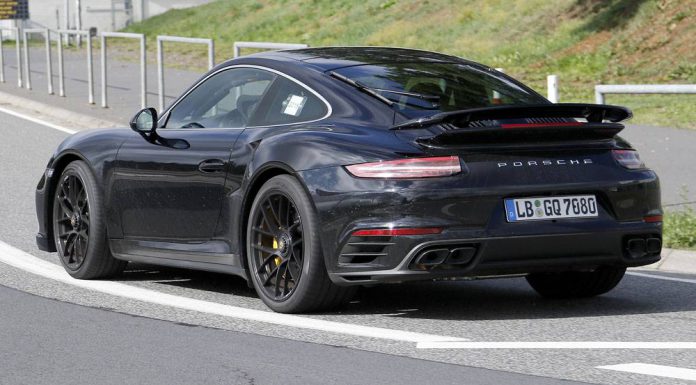 2016 Porsche 911 Turbo spy shot rear
