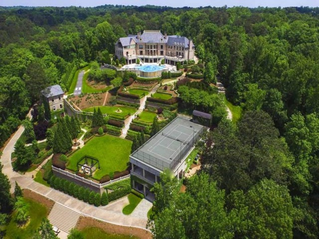 tyler-perry-atlanta-mansion_main-910x683