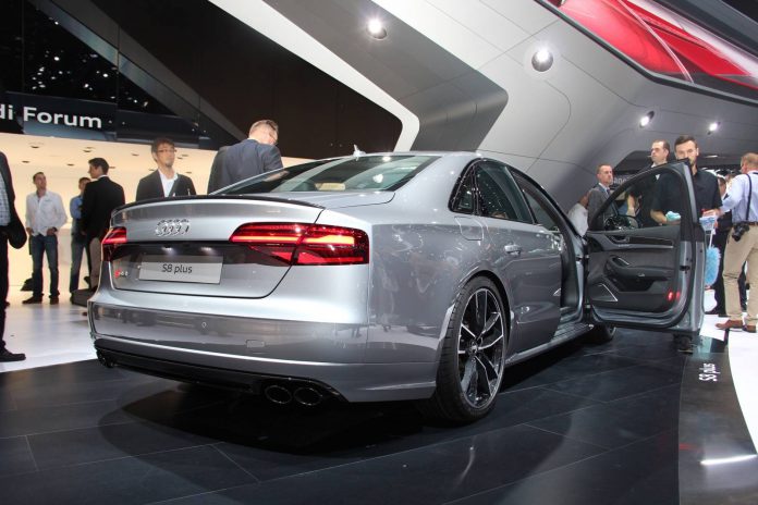 Audi S8 Plus rear