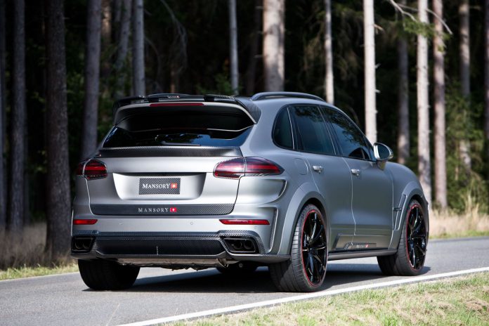 Mansory Porsche Cayenne Turbo rear