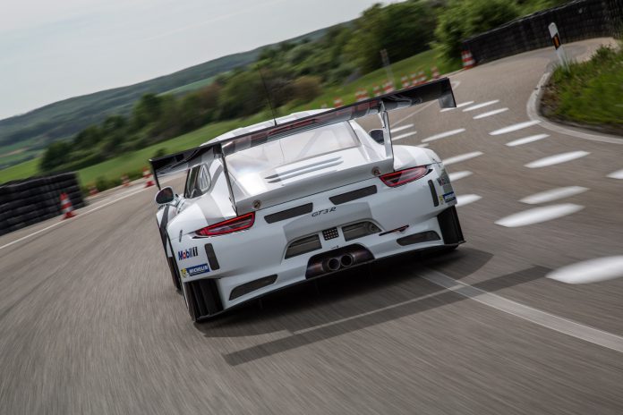 Porsche 911 GT3 R rear