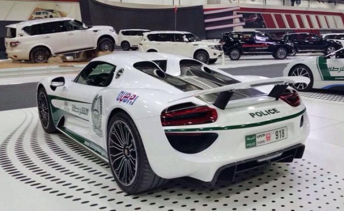 2015 Porsche 918 Spyder Dubai Police 3