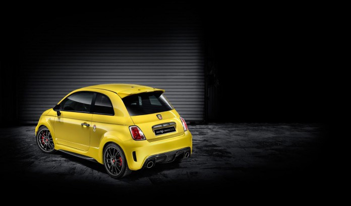 2016 Abarth 695 biposto Record