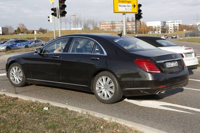 2017 Mercedes-Benz S-Class spy shot