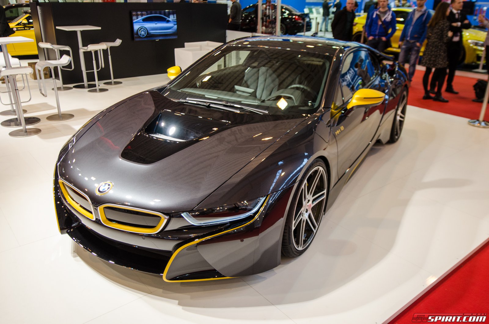 5 i 8. BMW i5 2018. Новый BMW i5. Суперкар БМВ i5. I8 Manhart.