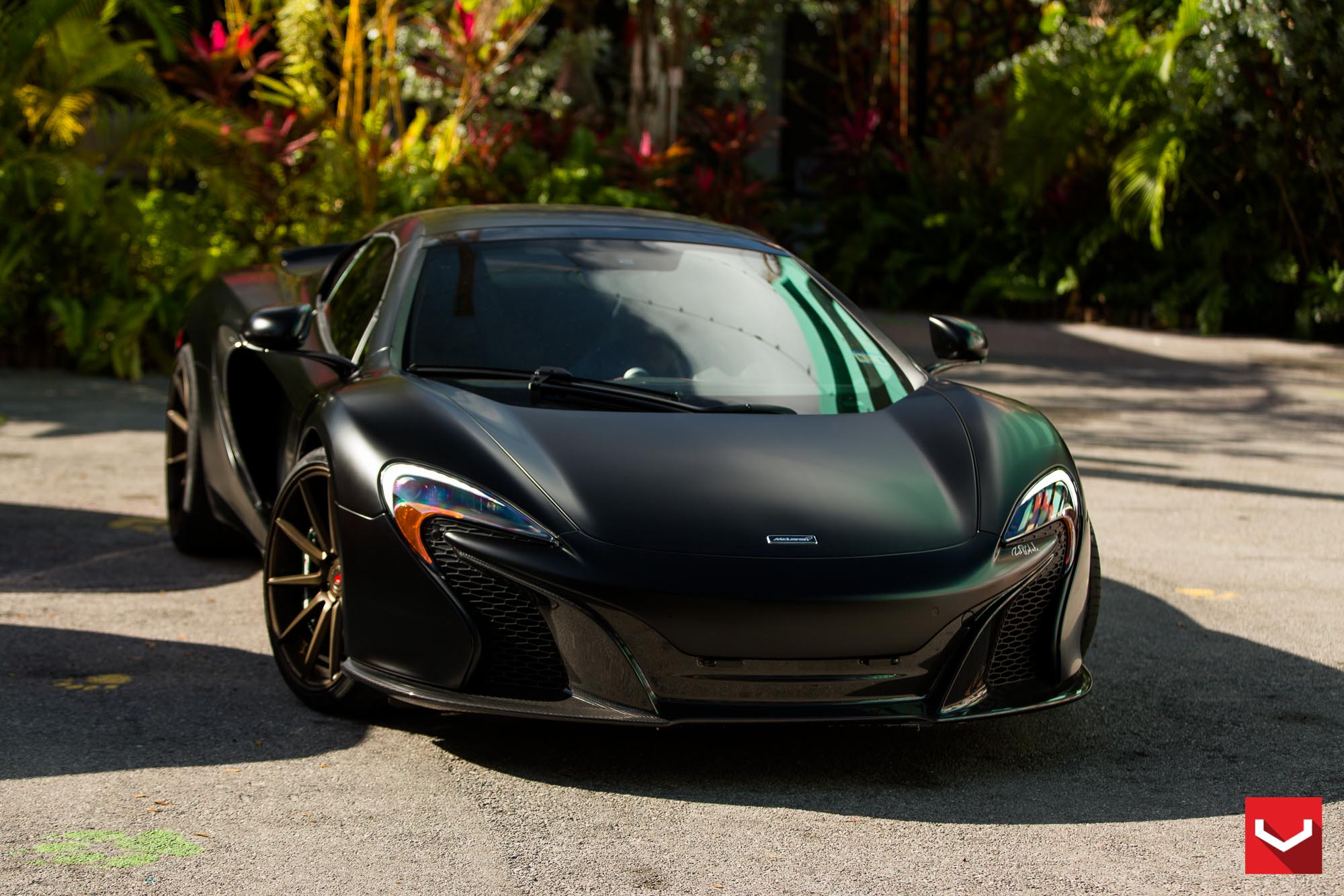 MCLAREN 650s чёрный