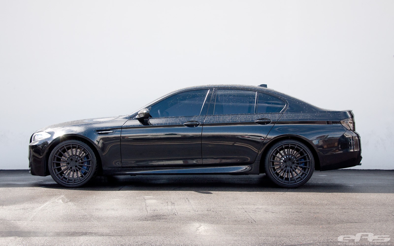 Блэк 10. BMW f10 Alpina Black. BMW f10 Hamann Black. Диски Альпина Блэк на f10. БМВ м5 черный Альпина.