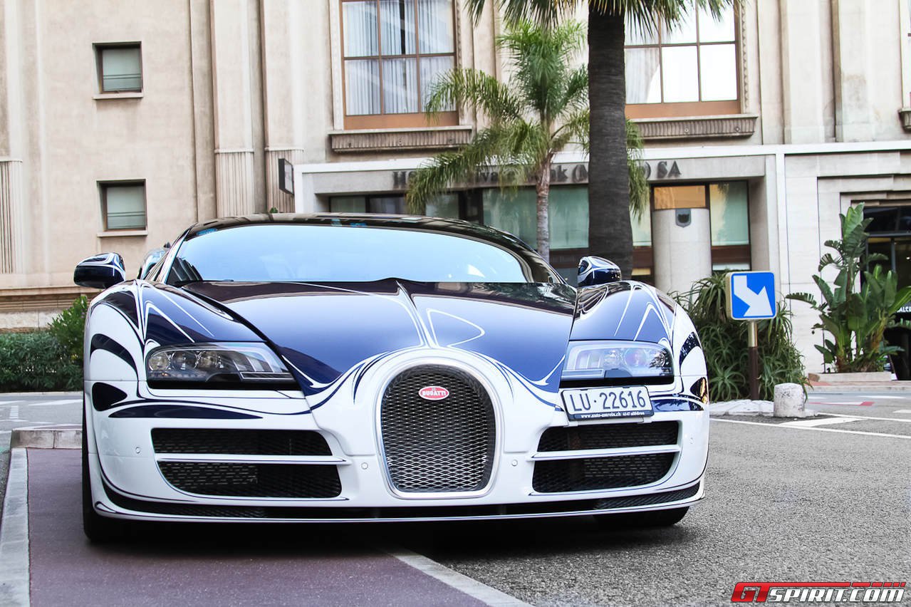 Автомобиль Bugatti Veyron Diamond Ltd золото