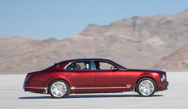 Andy Green Drives the Bentley Mulsanne on the Bonneville Salt Flats