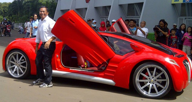 Dahlan Iskan Wrecks Tuxuci Concept Car