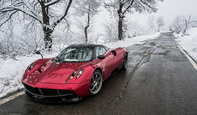 Pagani Huayra in the Snow