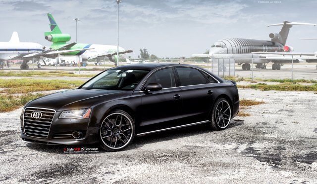 MC Customs Audi A8 with 22 Inch VCK Vellano Wheels