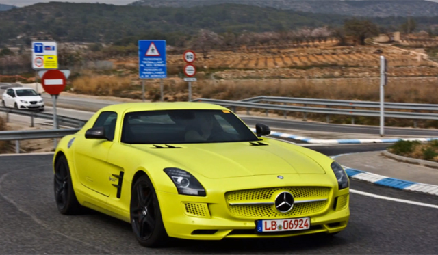 Video: Mercedes-Benz SLS AMG E-Cell Spotted in Spain