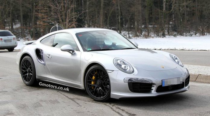 Spyshots: 2014 Porsche 911 Turbo Spotted With no Camouflage