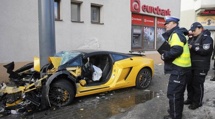 Car Crash: Lamborghini Gallardo Superleggera Destroyed in Poland