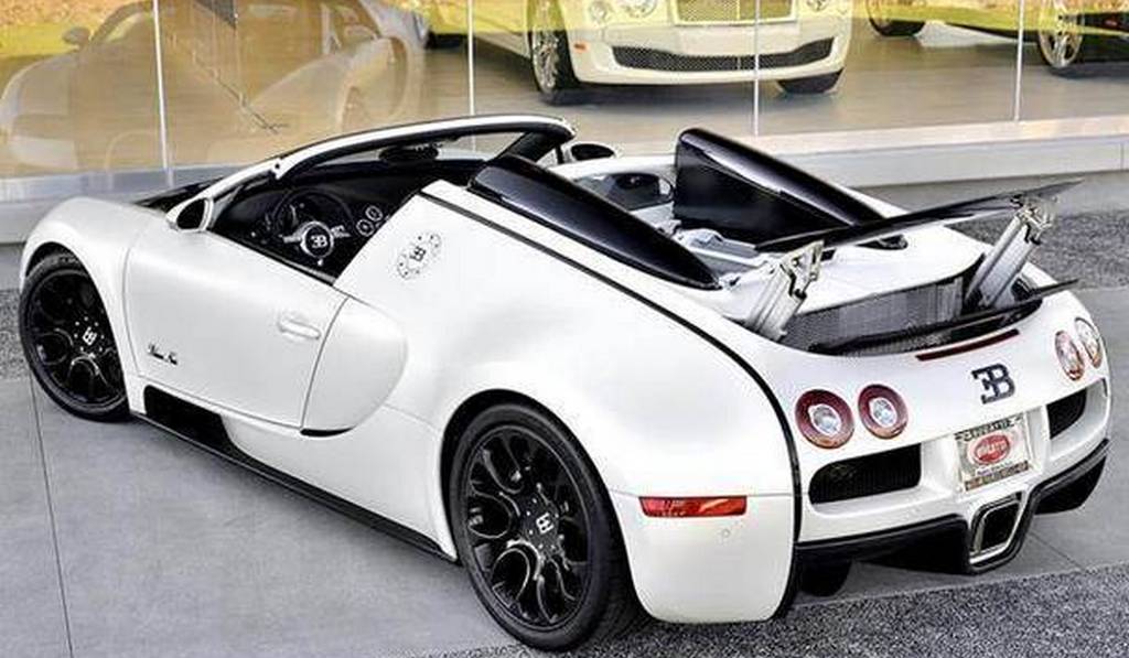 For Sale One off Bugatti Veyron Grand Sport Blanc Noir GTspirit