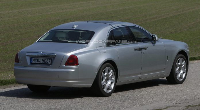 Spyshots: Facelifted Rolls-Royce Ghost Snapped for the First Time