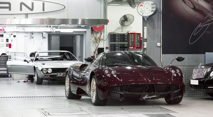 Gallery: Purple and Silver Pagani Huayra's Snapped in Hong Kong