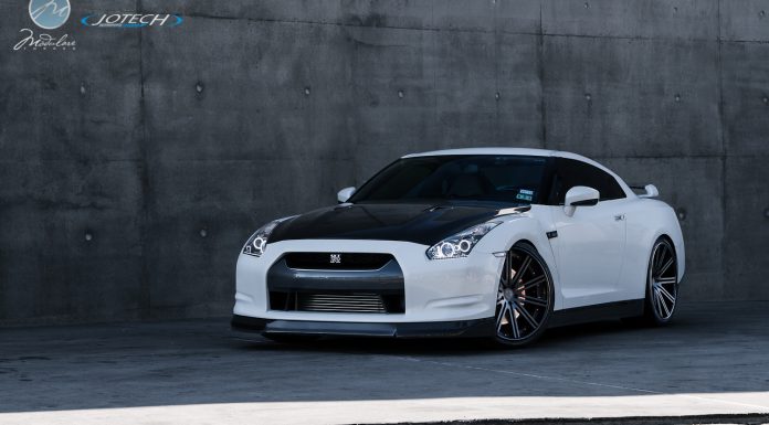 Gallery: Nissan GT-R by Jotech Motorsports on Modulare C13-DC Wheels