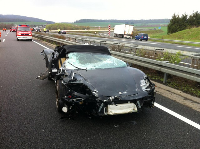 Car Crash: Ferrari 360 Spider and Porsche Panamera Smashed on German Highway