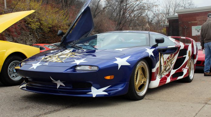 First Vector W8 Spotted at Cincinnati Cars and Coffee