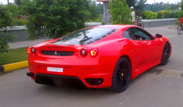 Video: Young Indian Child Cruising in Ferrari F430