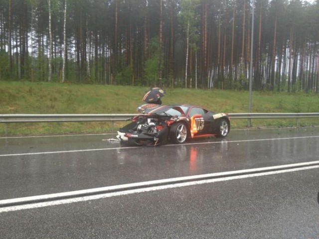 Gumball 3000 Crash Ferrari 458 Italia