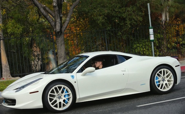 Justin Bieber Chased by ex-NFL Star After Speeding in Ferrari 458 Italia