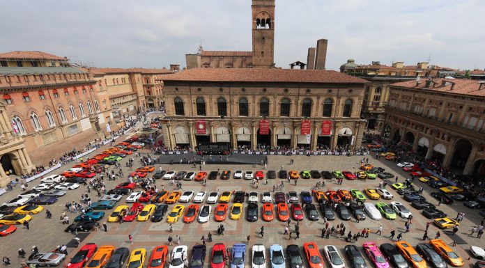 Lamborghini Grand Giro at Piazza Maggiore