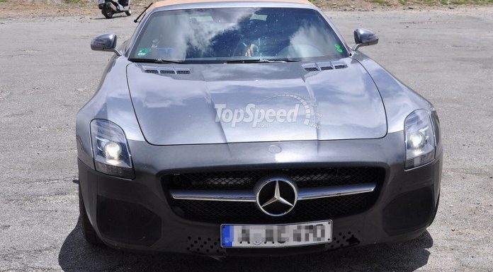 Spyshots: Facelifted 2014 Mercedes-Benz SLS AMG GT Roadster