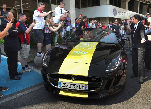 Tour de France Winner Awarded Jaguar F-Type V6 S