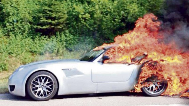 Wiesmann MF5 Goes up in Flames in Germany