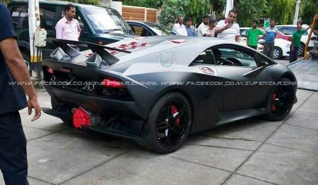 Overkill: Indian Lamborghini Sesto Elemento Replica