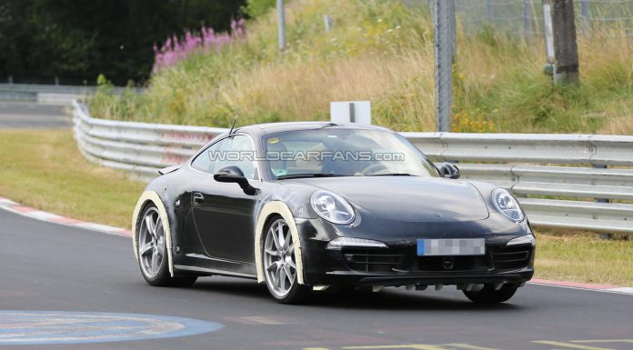 Spyshots: Is This The 2014 Porsche 911 Carrera 4 GTS?