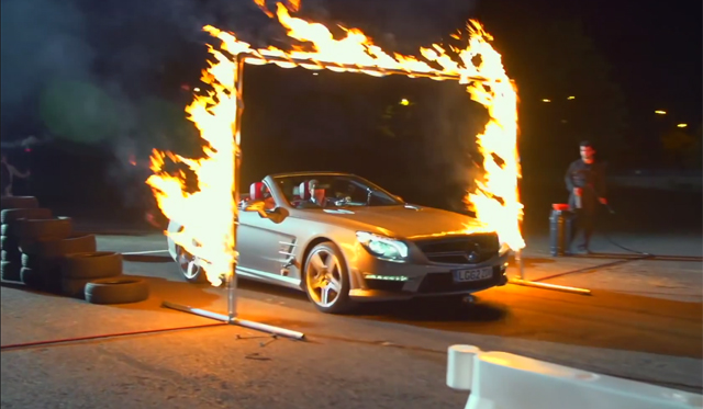 Magician Drives Mercedes-Benz SL63 AMG Blindfolded