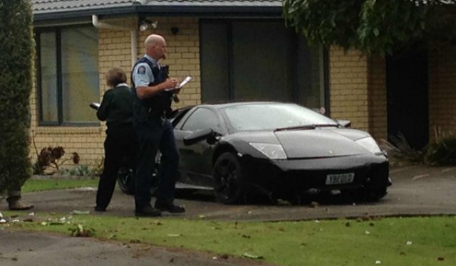 Lamborghini Murcielago LP640 Crashes in New Zealand