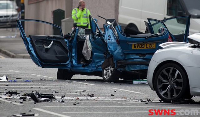 Audi R8 V10 Spyder Crash in Birmingham Leaves Woman Dead